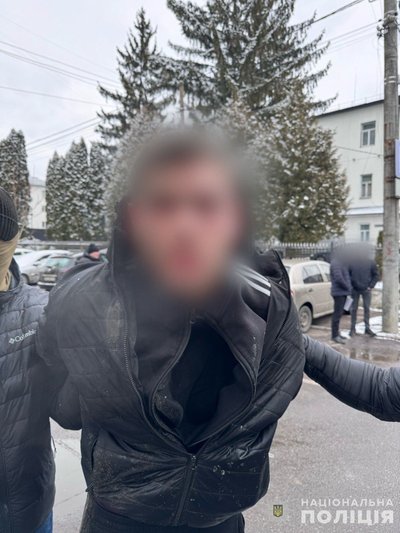 СБУ Рівненщини провели спецоперацію, затримали двох ймовірних диверсантів СБУ Рівненщини провели спецоперацію, затримали двох ймовірних диверсантів