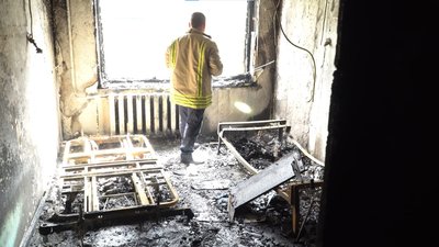 У Кривому Розі сталася пожежа в інфекційній лікарні: загинув чоловік. Що розповіли очевидці У Кривому Розі сталася пожежа в інфекційній лікарні: загинув чоловік. Що розповіли очевидці