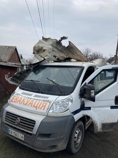 На Дніпропетровщині лікують пораненого британського волонтера Едварда після удару дрону армії РФ На Дніпропетровщині лікують пораненого британського волонтера Едварда після удару дрону армії РФ