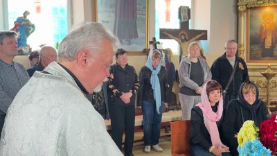 У Херсоні попрощались із загиблим на війні захисником Георгієм Маховим У Херсоні попрощались із загиблим на війні захисником Георгієм Маховим