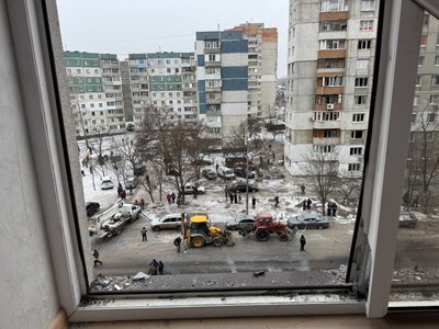 "Почули, що люди кричать": очевидці розповіли про влучання "шахеда" в автостоянку в Сумах "Почули, що люди кричать": очевидці розповіли про влучання "шахеда" в автостоянку в Сумах