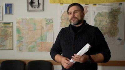 Статус пам'ятки місцевого значення хочуть присвоїти школі у селі Брагінці на Чернігівщині Статус пам'ятки місцевого значення хочуть присвоїти школі у селі Брагінці на Чернігівщині