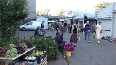 "Такого смачного ще не було": яка вартість винограду у Черкасах "Такого смачного ще не було": яка вартість винограду у Черкасах
