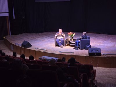 Літературна зустріч під час "Файної здибанки" Літературна зустріч під час "Файної здибанки"