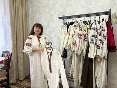 Жителька Брусилова зібрала колекцію з понад 200 українських рушників і старовинних вишиванок Жителька Брусилова зібрала колекцію з понад 200 українських рушників і старовинних вишиванок