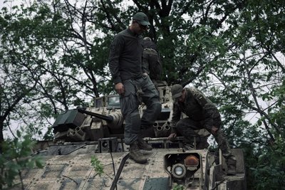 Тридцять дзвінків у перший день. У 47-й ОМБр "Маґура" пояснили схему рекрутингу військових після СЗЧ Тридцять дзвінків у перший день. У 47-й ОМБр "Маґура" пояснили схему рекрутингу військових після СЗЧ