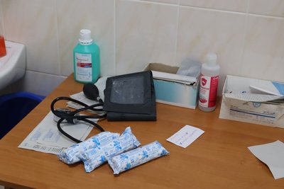 “Дрон майже мене наздогнав”: що розповідають поранені у Великій Писарівці чоловіки “Дрон майже мене наздогнав”: що розповідають поранені у Великій Писарівці чоловіки