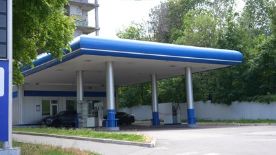 Покинуті заправки "Авіас" у Дніпрі: чому припинили роботу АЗС та яка їхня подальша доля Покинуті заправки "Авіас" у Дніпрі: чому припинили роботу АЗС та яка їхня подальша доля