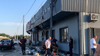 Армія РФ завдала удару по Вознесенську на Миколаївщині: одна людина загинула, ще вісім поранено Армія РФ завдала удару по Вознесенську на Миколаївщині: одна людина загинула, ще вісім поранено