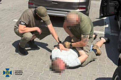 Керівника підрозділу РТЦК з Житомирщини затримали та відсторонили від посади — підозрюють у хабарництві Керівника підрозділу РТЦК з Житомирщини затримали та відсторонили від посади — підозрюють у хабарництві