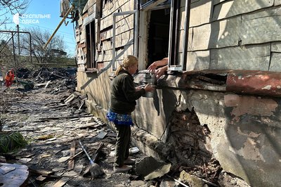 Наслідки дронової атаки РФ по півдню Одещини: що кажуть місцеві жителі Наслідки дронової атаки РФ по півдню Одещини: що кажуть місцеві жителі
