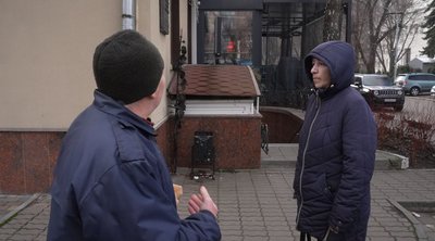 Досі "радянський": у Черкасах хочуть декомунізувати меморіальну дошку Василю Симоненку Досі "радянський": у Черкасах хочуть декомунізувати меморіальну дошку Василю Симоненку