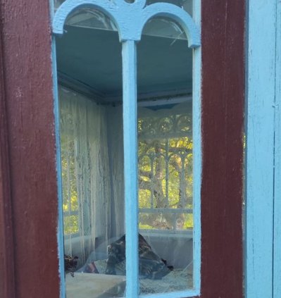 Унаслідок обстрілу Хмельниччини пошкоджені вікна і покрівля у трьох приватних житлових будинках Унаслідок обстрілу Хмельниччини пошкоджені вікна і покрівля у трьох приватних житлових будинках