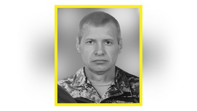 Попрощалися з загиблими захисниками на Чернігівщині – Романом Стецюком та В'ячеславом Лободою Попрощалися з загиблими захисниками на Чернігівщині – Романом Стецюком та В'ячеславом Лободою