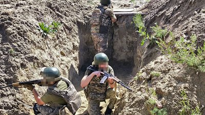 Оборона, штурм, евакуація: як проходить злагодження Краматорського прикордонного загону на Волині Оборона, штурм, евакуація: як проходить злагодження Краматорського прикордонного загону на Волині