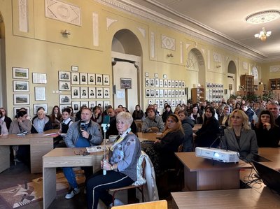 читальна зала, Кременецький коледж, люди читальна зала, Кременецький коледж, люди