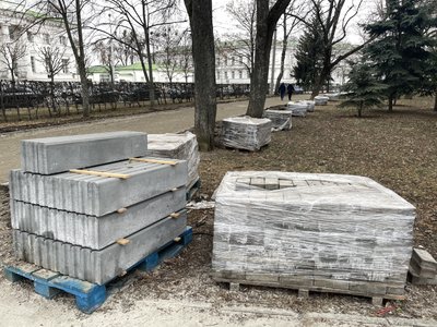 Безбар’єрні маршрути у Полтаві: що вже зробили і що не витримало зиму Безбар’єрні маршрути у Полтаві: що вже зробили і що не витримало зиму