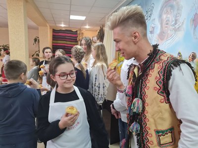традиції, тетерівська громада, діти, випічка, булочки традиції, тетерівська громада, діти, випічка, булочки