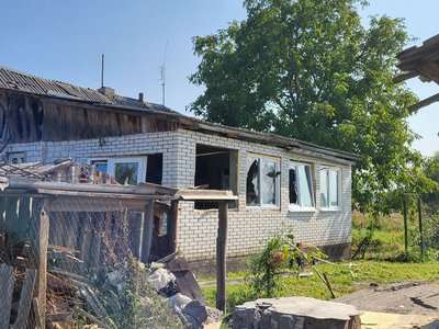 "Впав не збитий, а цілий шахед": наслідки російської в селі на Київщині "Впав не збитий, а цілий шахед": наслідки російської в селі на Київщині