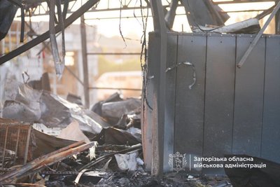 Армія РФ тринадцятьма БпЛА атакувала Запоріжжя: виникли пожежі в складських приміщеннях Армія РФ тринадцятьма БпЛА атакувала Запоріжжя: виникли пожежі в складських приміщеннях