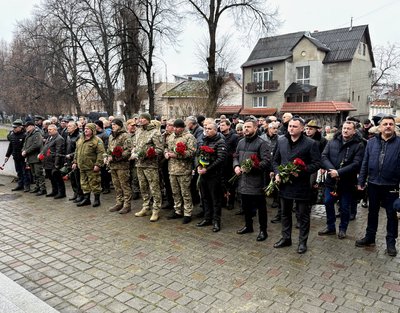 В Ужгороді вшанували пам'ять учасників бойових дій на території інших держав В Ужгороді вшанували пам'ять учасників бойових дій на території інших держав