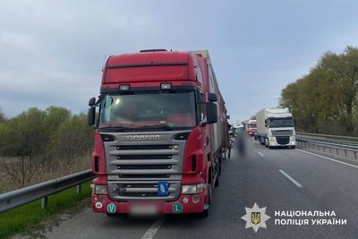 На Полтавщині внаслідок аварії травмувалось шестеро людей: автобус зіткнувся з вантажівкою На Полтавщині внаслідок аварії травмувалось шестеро людей: автобус зіткнувся з вантажівкою