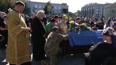 У Рівному попрощалися з військовим Андрієм Круглюком