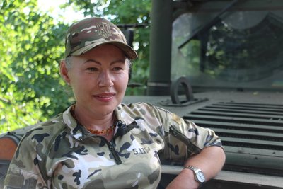 медикиня санінструкторка 28-ї окремої механізованої бригади імені Лицарів Зимового Походу Леонора перша допомога поранені бійці фронт Луганська область медикиня санінструкторка 28-ї окремої механізованої бригади імені Лицарів Зимового Походу Леонора перша допомога поранені бійці фронт Луганська область