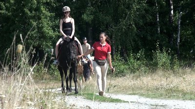 Катання на конях та квадроциклах: на Вінниччині діти з інвалідністю навчаються в оздоровчому таборі Катання на конях та квадроциклах: на Вінниччині діти з інвалідністю навчаються в оздоровчому таборі