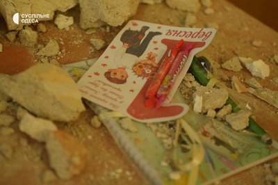 Пошкоджені майже всі кабінети: який вигляд має ліцей в Одесі після атаки РФ