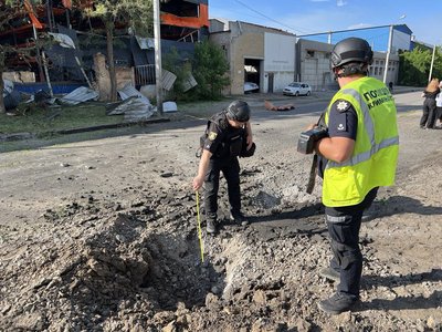 Авіабомби вдарили по двох районах Харкова 27 травня: є поранені й загибла Авіабомби вдарили по двох районах Харкова 27 травня: є поранені й загибла