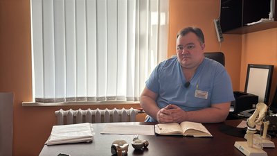 Заміна суглобу на штучний імплант у Полтаві: скільки чекати на безоплатну операцію Заміна суглобу на штучний імплант у Полтаві: скільки чекати на безоплатну операцію