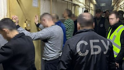 СБУ повідомила про підозру "смотрящим" за Черкаським СІЗО через вимагання грошей