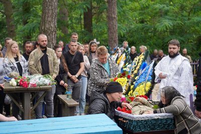 В Охтирці попрощались із захисником Андрієм Бабичем В Охтирці попрощались із захисником Андрієм Бабичем