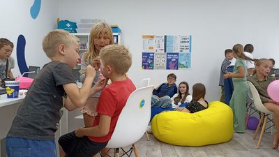 Заняття з аквагриму Заняття з аквагриму