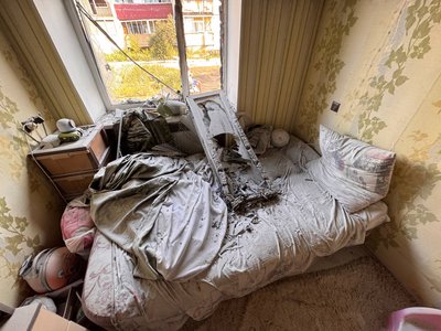 Удар РФ по Синельниковому: що відбувається на місці події