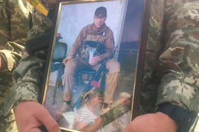 У Полтаві планують встановити меморіальні дошки 14 полеглим захисникам У Полтаві планують встановити меморіальні дошки 14 полеглим захисникам