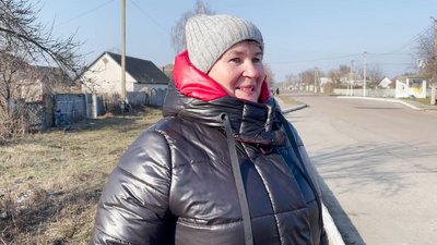 "Це та ж сама війна": на Прилуччині зустрічали Олександра Гуділіна, що приїхав до родичів після майже трьох років полону "Це та ж сама війна": на Прилуччині зустрічали Олександра Гуділіна, що приїхав до родичів після майже трьох років полону
