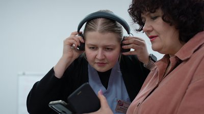 "Морально тут відпочиваємо". У Сумах облаштували простір для психологічної реабілітації ветеранів