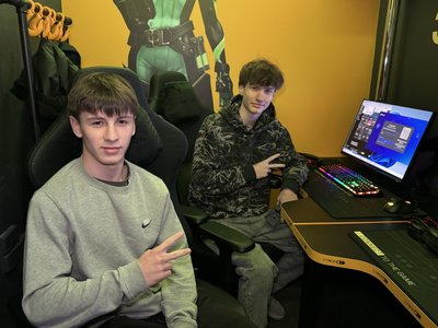Понад 40 учасників зіграли у благодійному турнірі з “Counter Strike 2” у Сумах Понад 40 учасників зіграли у благодійному турнірі з “Counter Strike 2” у Сумах