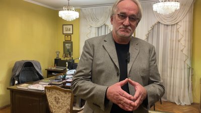 "Я не покинув Україну": документальну виставу на основі розповідей ветеранів показали у Рівному "Я не покинув Україну": документальну виставу на основі розповідей ветеранів показали у Рівному