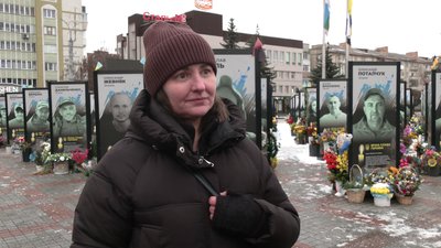 Загинув в Донецькій області: з 35-річним старшим солдатом Олегом Терещуком попрощалися у Рівному Загинув в Донецькій області: з 35-річним старшим солдатом Олегом Терещуком попрощалися у Рівному