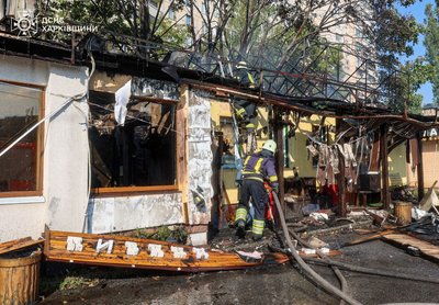 Будівля кафе загорілась на Олексіївці в Харкові 13 липня Будівля кафе загорілась на Олексіївці в Харкові 13 липня