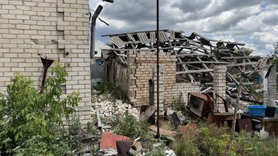 Зруйнований будинок Олександрівка Лиманська громада Донецька область 20 червня 2025 рікя Зруйнований будинок Олександрівка Лиманська громада Донецька область 20 червня 2025 рікя