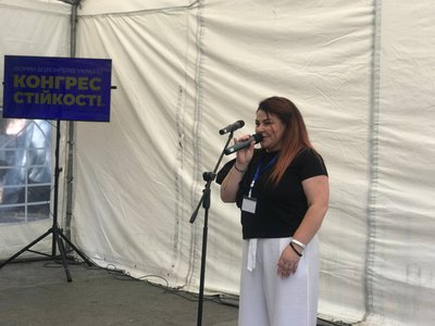 "Живуть між двох світів — це тил і фронт". У Франківську для волонтерів провели форум "Конгрес стійкості" "Живуть між двох світів — це тил і фронт". У Франківську для волонтерів провели форум "Конгрес стійкості"