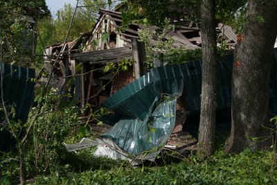 “Якби тут ночували, то вже не прокинулися б”: армія РФ зруйнувала цивільні будинки в Ворожбі “Якби тут ночували, то вже не прокинулися б”: армія РФ зруйнувала цивільні будинки в Ворожбі