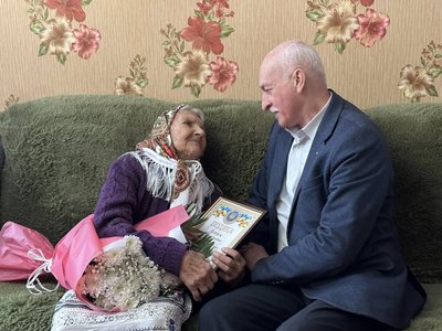 Сторіччя відзначила жителька Рівненщини Тетяна Корзюк Сторіччя відзначила жителька Рівненщини Тетяна Корзюк