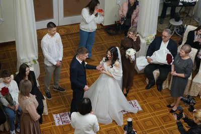 У День закоханих у Миколаєві побралися 8 пар У День закоханих у Миколаєві побралися 8 пар