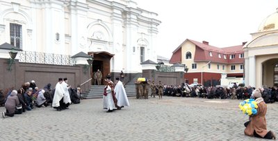 У Луцьку попрощалися із загиблим на Запоріжжі 54-річним бійцем Віктором Оверчуком У Луцьку попрощалися із загиблим на Запоріжжі 54-річним бійцем Віктором Оверчуком