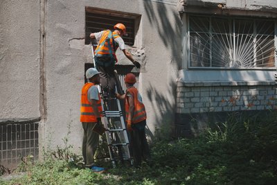 220 тисяч вибитих вікон у Харкові 220 тисяч вибитих вікон у Харкові